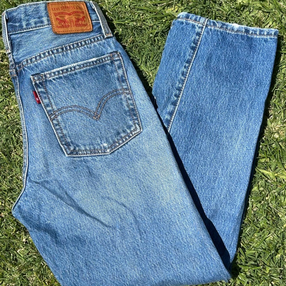 Levi's Wedgie Straight Jeans